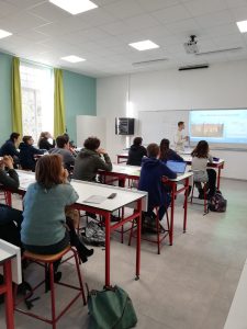 Sensibilisation aux actions humaines sur l'atmosphère et les océans en classe de 3e1 avec terminales spé svt institution sainte marie la seyne sur mer