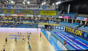 section handball des maristes - accompagne les joueuses de Toulon Métropole Var