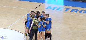 section handball des maristes - accompagne les joueuses de Toulon Métropole Var