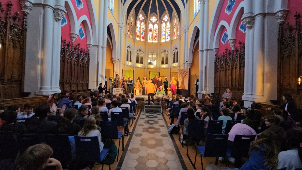 l'espoir vert - kaïré - pièce de théâtre institution sainte marie les Maristes - La seyne sur mer