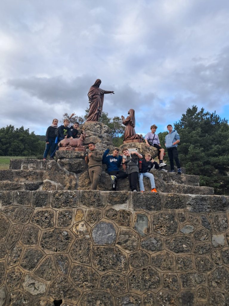 retraite confirmation notre dame du laus institution sainte marie les maristes - la seyne sur Mer