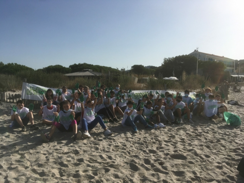 action nettoyage plage des sablettes 