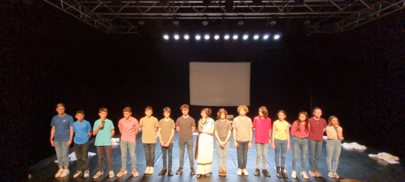 théâtre comoni 2022 3ème1 (1)